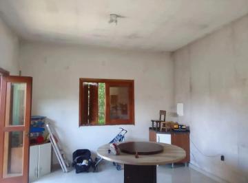 Casa de 4 quartos Venda R$ 320.000 · Casa em Maringá