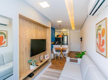 Apartamento de 1 quarto, Porto Alegre · Sudio com vaga, a venda finamente mobiliado e decorado.