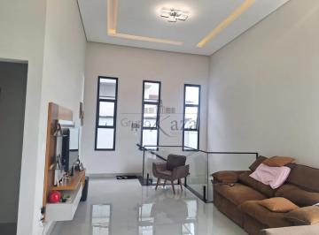 Casa · 250m² · 3 Quartos · 2 Vagas · Oportunidade - Casa em Condomínio - Residencial Alta Vista 2 - Condomínio Reserva do Vale - 3 Dormit