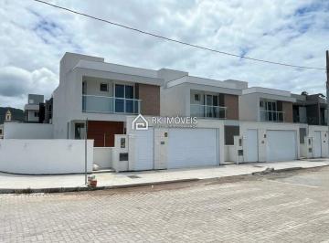 Casa · 132m² · 3 Quartos · 1 Vaga · Venha conhecer seu novo lar!
