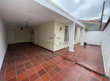Casa · 300m² · 2 Quartos · 2 Vagas · Casa - Comercial - Residencial - Centro - Jacareí - 2 Dormitórios - 200m².
