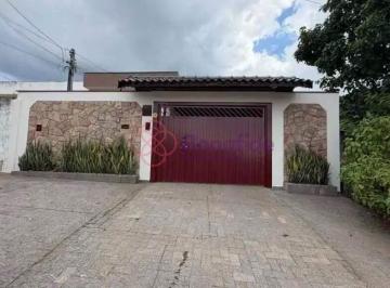 Casa · 235m² · 3 Quartos · 2 Vagas · Casa térrea para VENDA localizada no bairro QUINTA DAS VIDEIRAS, na cidade de Jundiaí. 