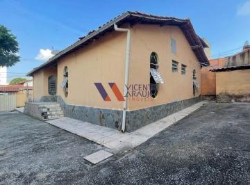 Casa · 165m² · 3 Quartos · 4 Vagas · Casa aconchegante e bem localizada, 3 quartos sendo 1 suíte para alugar. 
