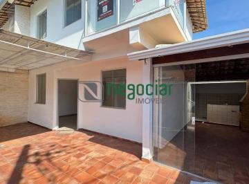 Casa · 91m² · 3 Quartos · 2 Vagas · CASA DUPLEX COM ÁREA PRIVATIVA À VENDA – BAIRRO JARDIM BRASÍLIA