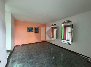 Casa · 144m² · 3 Quartos · 1 Vaga · Casa de 03 quartos com suíte no Santa Mônica - Belo Horizonte