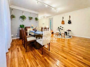 Apartamento · 139m² · 3 Quartos · 1 Vaga · Apartamento de 139m² com Suíte e Vaga Demarcada a 3 Quadras da Praia – Marapé, Santos