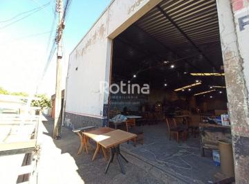 Comercial · 300m² · Galpão para alugar, Segismundo Pereira - Uberlândia/MG - Rotina Imobiliária