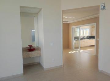Casa · 200m² · 3 Quartos · 4 Vagas · Casa de Condomínio para alugar em Green Valley de 200.00m² com 3 Quartos, 3 Suites e 4 Garagens