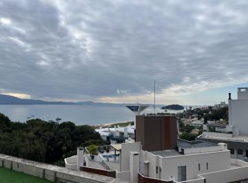 Apartamento · 110m² · 3 Quartos · 2 Vagas · Cobertura exclusiva com vista panorâmica para o mar!