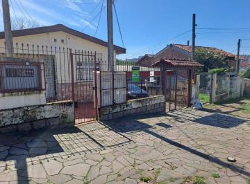 Casa · 200m² · 2 Quartos · 2 Vagas · Excelente terreno com casa de 2 quartos no bairro Cristal