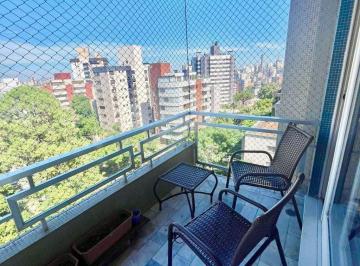Apartamento · 144m² · 3 Quartos · 1 Vaga · Excelente apartamento com 3 quartos no coração do bairro Petrópolis
