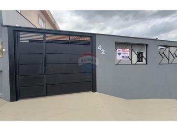 Casa · 80m² · 2 Quartos · 4 Vagas · Casa para alugar em Jardim Cambuí de 80.00m² com 2 Quartos, 1 Suite e 4 Garagens