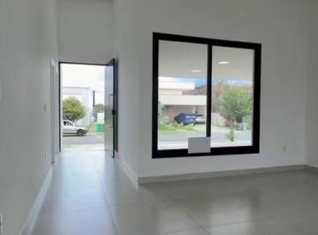 Casa · 240m² · 3 Quartos · 4 Vagas · Casa para venda em Alphaville Nova Esplanada de 240.00m² com 3 Quartos, 3 Suites e 4 Garagens