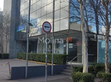 Comercial · 240m² · Loja para alugar em Centro de 240.00m²