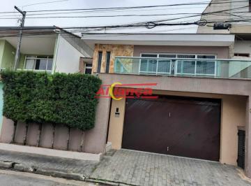 Casa · 200m² · 3 Quartos · 4 Vagas · Sobrado residencial para locação no  Jardim Santa Mena R$ 5.500,00