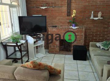 Casa · 180m² · 5 Quartos · 1 Vaga · Sobrado Amplo na Vila Mariana a 3 Quadras do Ibirapuera e Próximo ao Metrô.