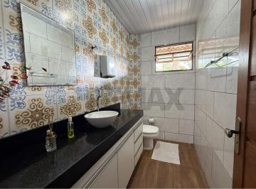 Casa de 4 quartos Venda R$ 750.000 · Casa à venda com 4 suítes no condomínio Parque das Árvores em Barra do Jacuípe