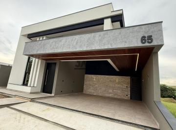 Casa · 166m² · 3 Quartos · 4 Vagas · Casa com Piscina e Projeto Assinado no BellaVitta