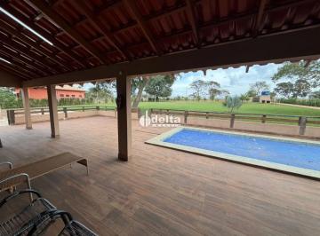 Rural · 7500m² · 5 Quartos · Chácara disponível para venda no bairro Chácaras Eldorado em Uberlândia-MG