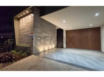 Casa · 218m² · 3 Quartos · 2 Vagas · Casa em Condomínio Fechado- Reserva dos Ipês