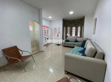 Casa · 180m² · 3 Quartos · 2 Vagas · Casa à venda com 180m², 3 quartos e 2 vagas