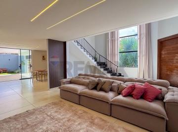 Casa · 270m² · 3 Quartos · 4 Vagas · Casa Sobrado a Venda no Condominio Jardim de Versailles - 3 Quartos Suítes