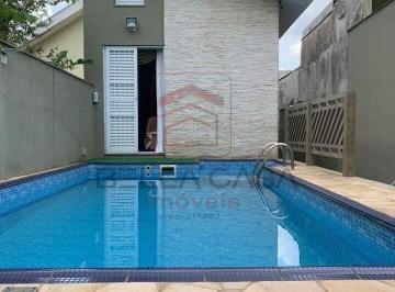 Casa · 231m² · 3 Quartos · 4 Vagas · Seu refúgio particular na Rua Iguara: Sobrado dos sonhos com piscina!