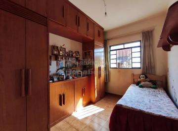 Casa · 350m² · 4 Quartos · 3 Vagas · Excelente Casa à Venda no Jardim Panorama