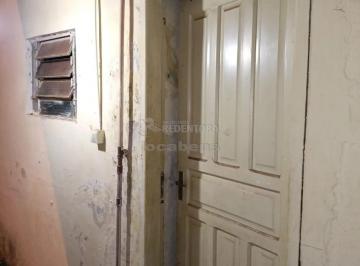 Casa · 192m² · 1 Quarto · 2 Vagas · Santa Catarina - Casa a venda com  01 quarto, área de serviço e 02 vagas de garagem.