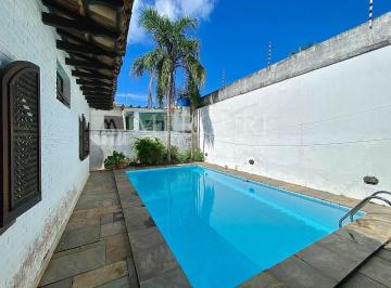 b358e3e92180a567d2c6d09e9b984feac019afd5 · Casa à venda, Praia da Enseada, 5 Quartos, sendo 3 Suítes, Área Gourmet com Piscina - Mercuri Imóvei