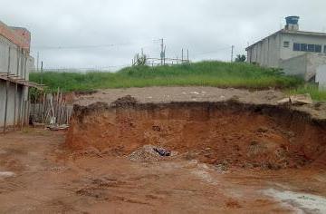 89c5ad6d14e5eb3eb0276ac8ff505b4b9a30b370 · Terreno à venda, 250 m² por R$ 120.000 - LOTEAMENTO QUINTAS DE SAO JOSE - Nazaré Paulista/SP