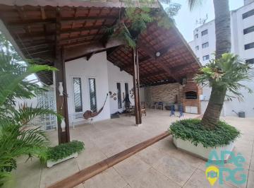 Casa · 203m² · 3 Quartos · 2 Vagas · Casa Padrão na Aviação