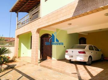 Casa · 200m² · 3 Quartos · 2 Vagas · Casa 3 quartos com suíte e 2 vagas no bairro Serrano/Saramenha - Belo Horizonte/MG