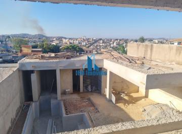 Casa · 260m² · 4 Quartos · 4 Vagas · Casa Alto Padrão de 4 quartos com 4 suítes e 4 vagas no bairro Santa Mônica - Belo Horizonte/MG