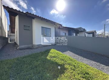 Casa · 68m² · 3 Quartos · Casa com 3 dormitórios (1 suíte), 68,05 m² à venda no bairro Benedito em Indaial - SC