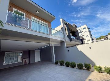 Casa · 189m² · 3 Quartos · 2 Vagas · Lindo Sobrado mobiliado com piscina a venda na Itoupava Central em Blumenau-SC