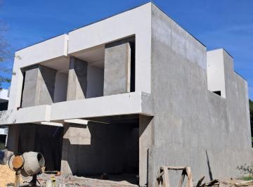 Casa · 140m² · 3 Quartos · 2 Vagas · Casa em Ipanema