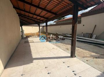 Casa · 200m² · 3 Quartos · 5 Vagas · Casa em lote de 390m2