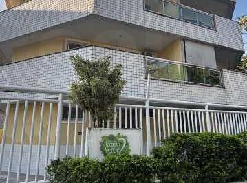 Apartamento · 81m² · 2 Quartos · 1 Vaga · Oportunidade Apto Amplo 2 quartos (1 suíte)  + quarto de serviço