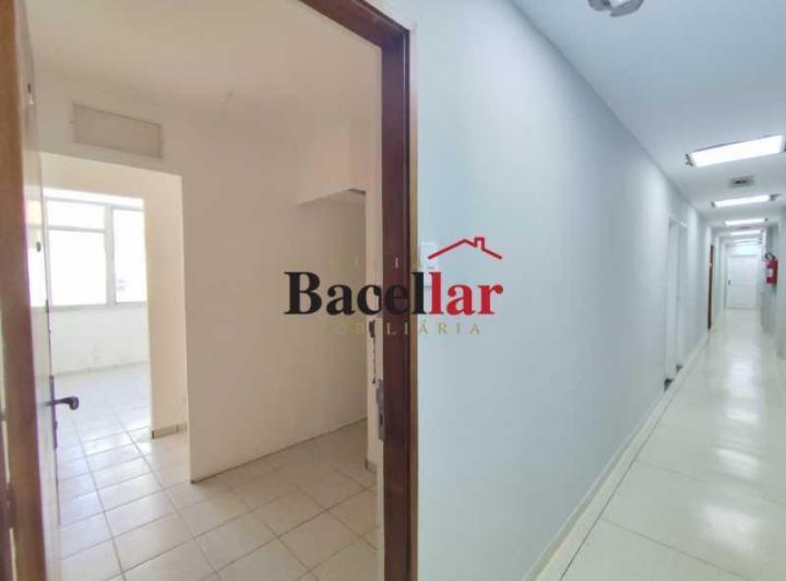 Foto do imóvel - Excelente oportunidade de sala comercial com 18 m², a 2min do metrô Saenz Pena