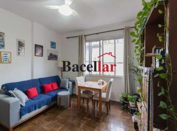 Apartamento · 72m² · 2 Quartos · Apartamento 2 quartos ótima planta próximo ao Sesc Tijuca
