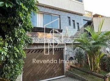 Casa · 400m² · 3 Quartos · 3 Vagas · Sacomã - Casa Assobradada com 400m², 3 dormitórios, 3 banheiros e 3 vagas com Espaço Gourmet.