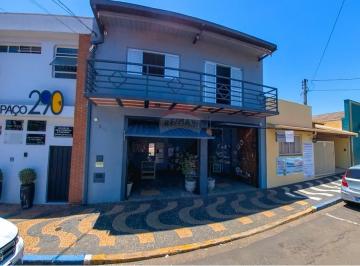 Comercial · 175m² · 2 Vagas · Imóvel Comercial para venda em Centro de 175.00m² com 2 Garagens