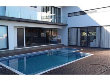 Casa · 330m² · 3 Quartos · 3 Vagas · Casa de Condomínio para alugar em Parque Dos Resedás de 330.00m² com 3 Quartos, 2 Suites e 3 Garagen