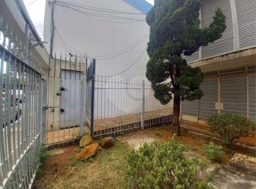 Casa · 344m² · 8 Quartos · 3 Vagas · Casa para venda e aluguel em Centro de 344.00m² com 8 Quartos, 2 Suites e 3 Garagens