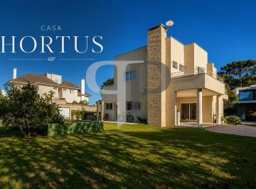 Casa · 370m² · 1 Quarto · 4 Vagas · Casa à venda 4 suítes e amplo jardim, Alphaville Graciosa, PINHAIS - PR