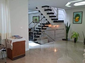 Casa · 203m² · 4 Quartos · 6 Vagas · Sobrado à venda 4 quartos 2 suítes 6 vagas Olímpico - São Caetano do Sul - SP