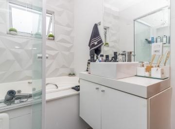 602fd72a-9084-4656-bf0c-09c00942f6e9 · Deslumbrante sobrado para venda em City Recanto Anastácio com 3 quartos, sendo 3 suítes, 158m²