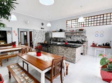 0bc6f635dac2ee77791c3e8907e8178b742bf14f · Casa com 3 dormitórios à venda, 239 m² por R$ 1.650.000,00 - Vila Bela II - Jundiaí/SP