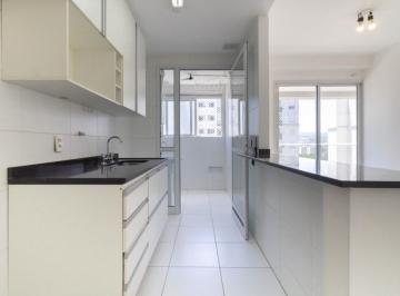 9f200ad2-c9e5-401c-a825-4600c826a396 · Confortável apartamento para venda e locação em Vila Anastácio com 2 quartos, 55m²